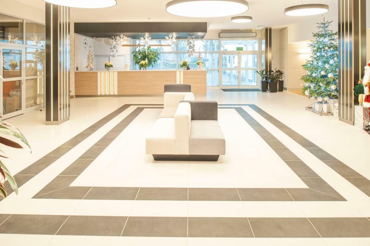 Akces Medical Fit & Spa Дзьвіжино Екстер'єр фото