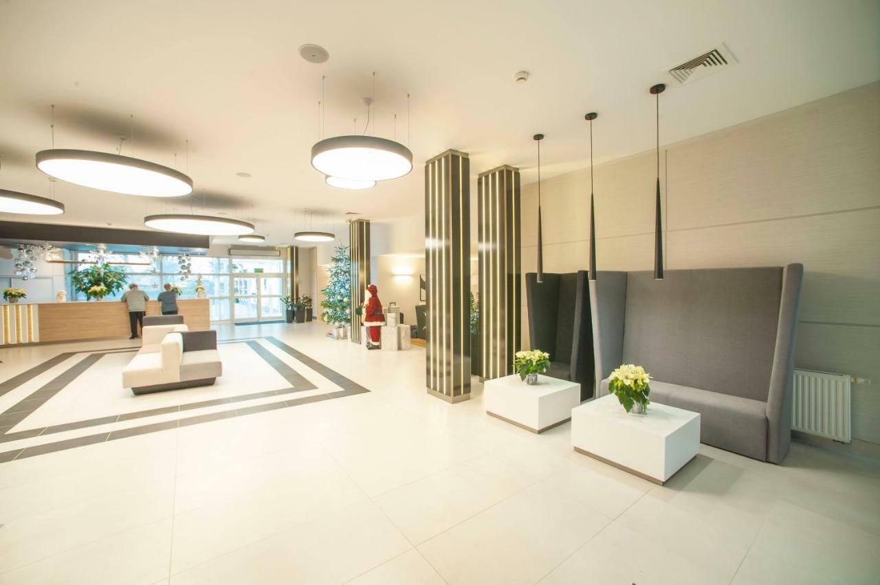 Akces Medical Fit & Spa Дзьвіжино Екстер'єр фото